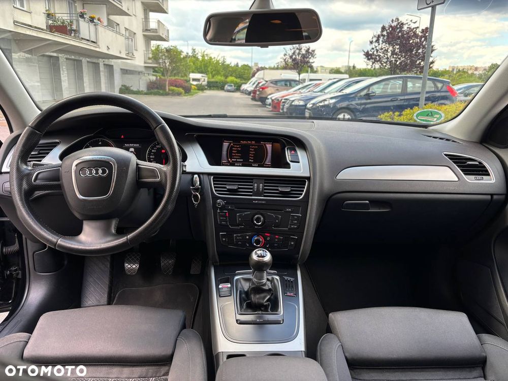 Audi A4 Avant 2.0 TDI - 26