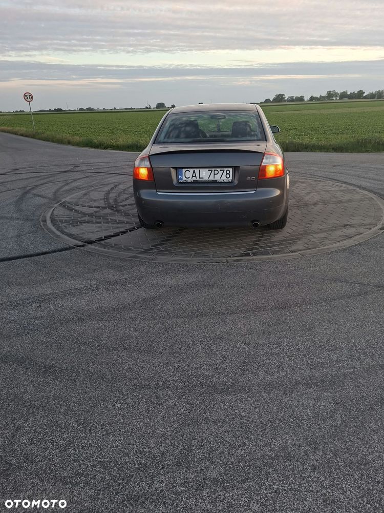 Audi A4 Avant - 7