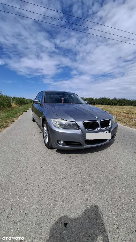BMW Seria 3 ver-318d - 1