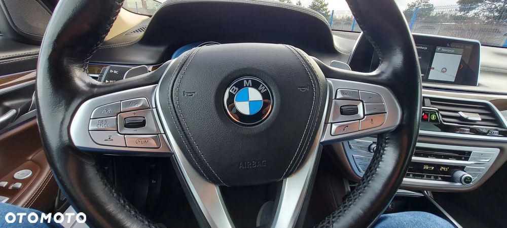 BMW Seria 7 - 10