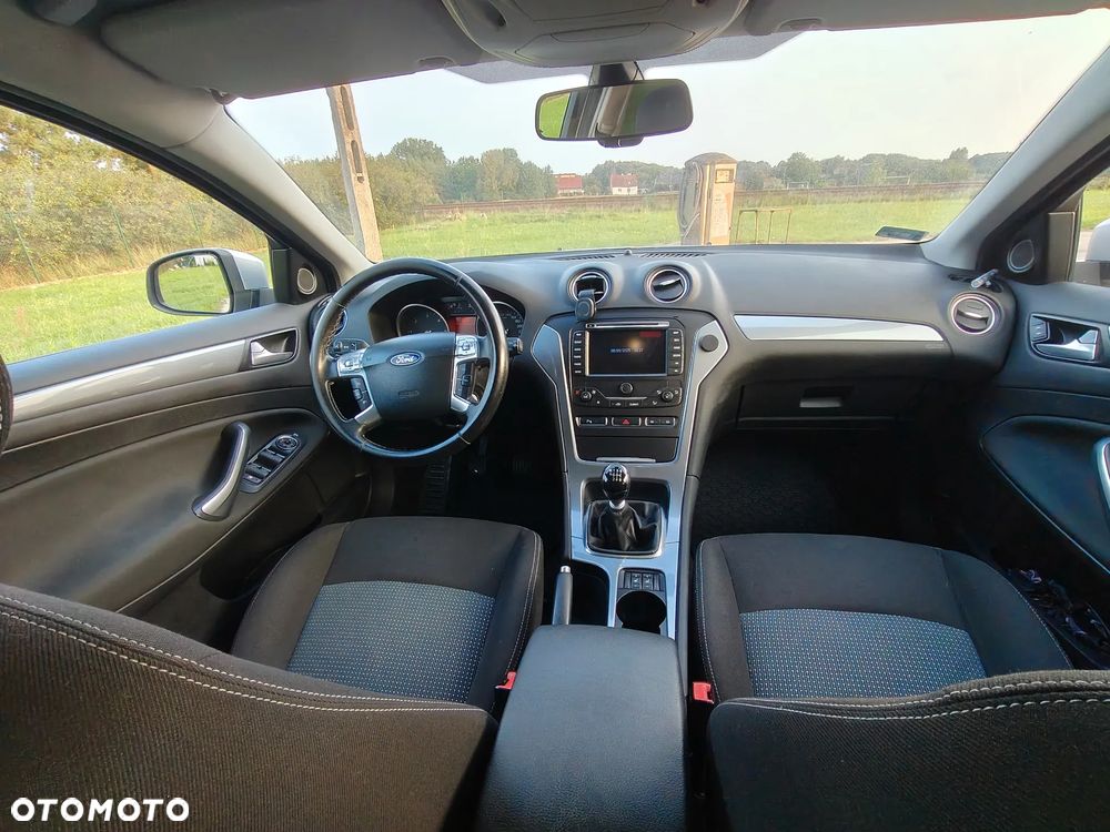 Ford Mondeo - 7