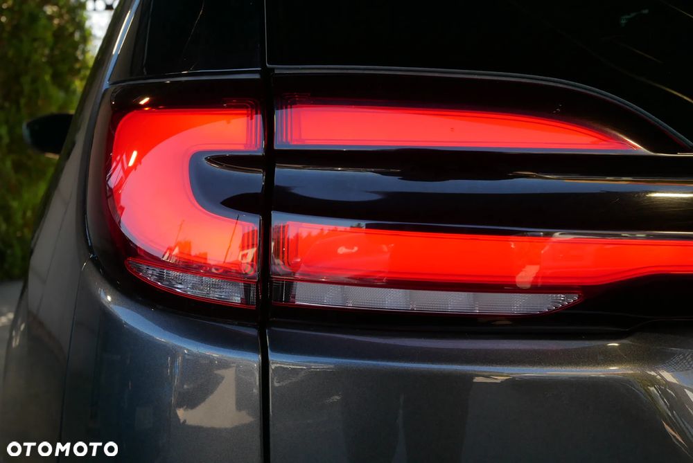 Chrysler Pacifica - 38