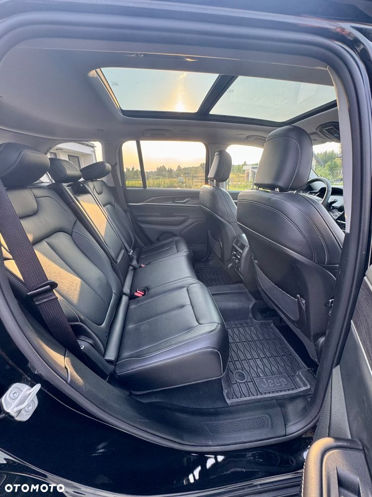 Jeep Grand Cherokee - 9
