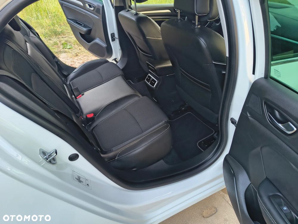 Renault Megane ENERGY dCi 130 BOSE EDITION - 28