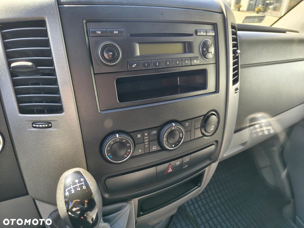 Volkswagen CRAFTER - 4