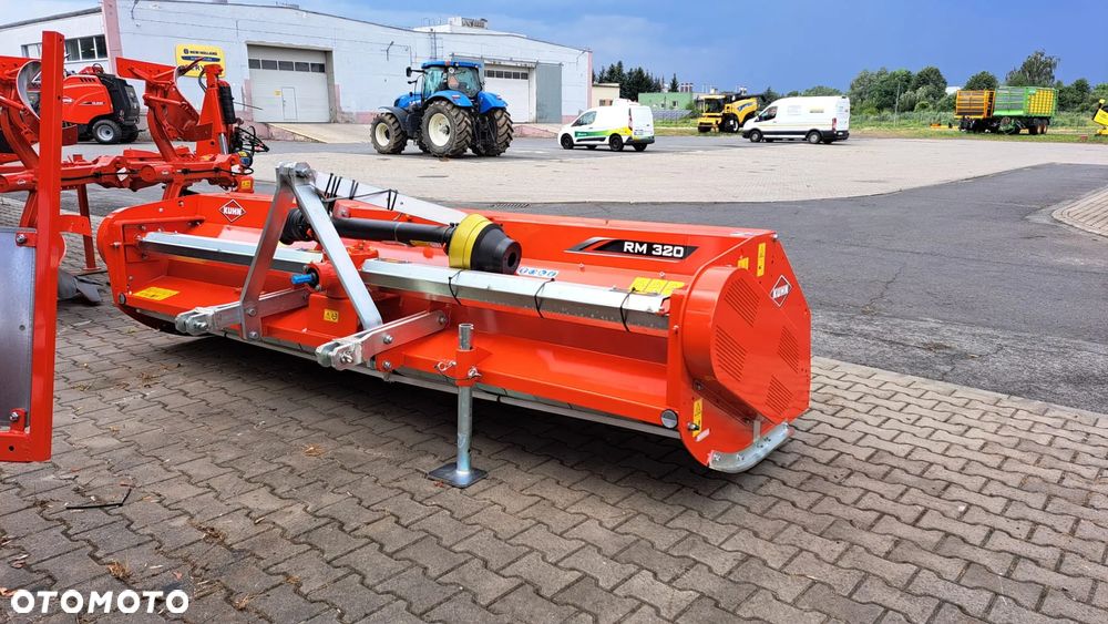 Kuhn RM 320 - 6