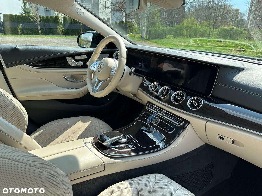 Mercedes-Benz CLS - 16