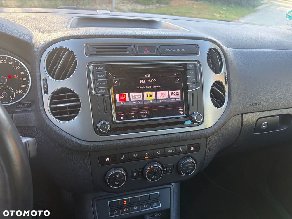 Volkswagen Tiguan - 23