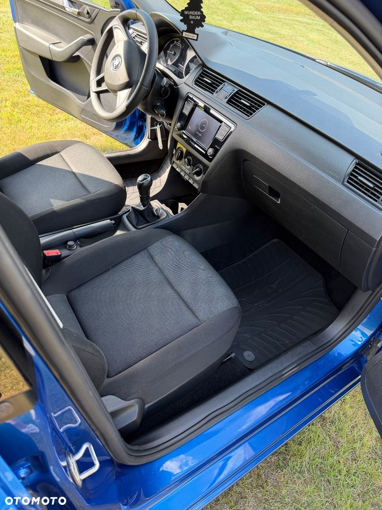 Skoda RAPID 1.0 TSI Style - 26