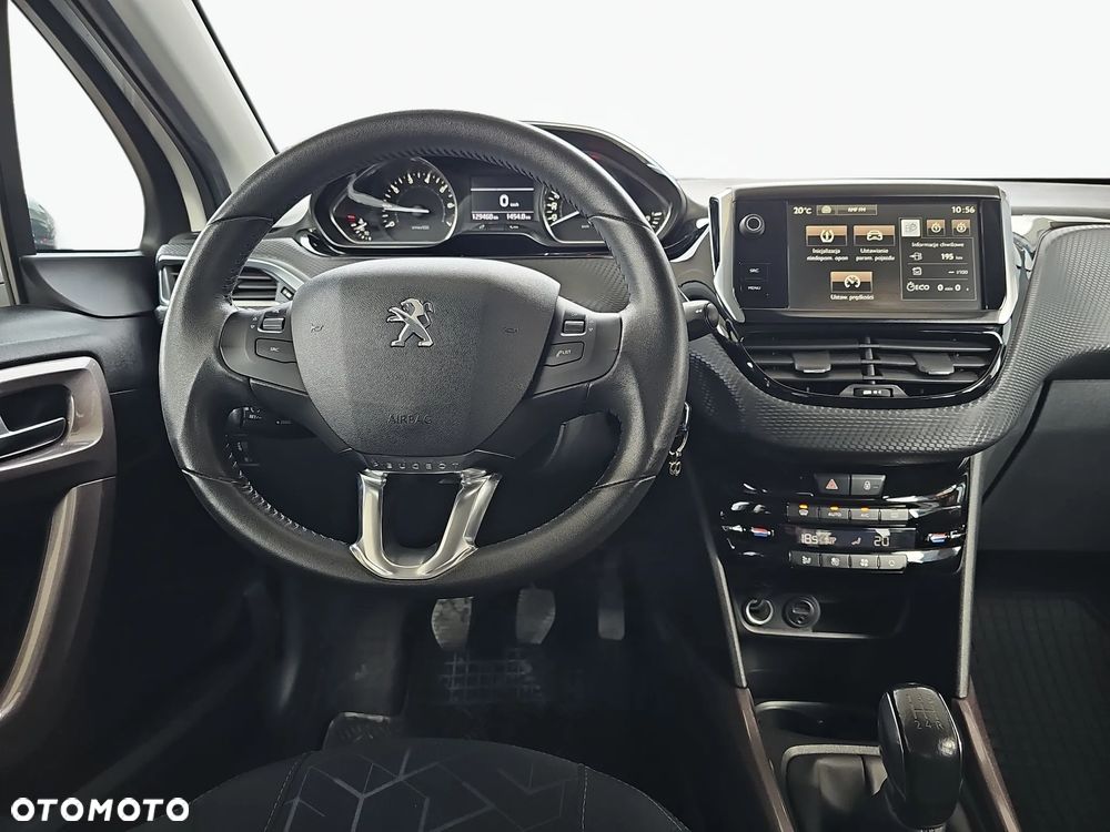 Peugeot 2008 1.2 Pure Tech Allure S&S - 18