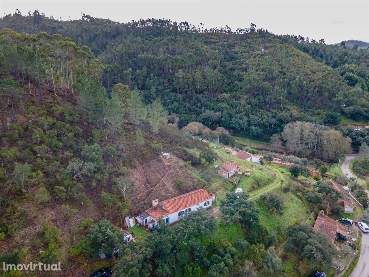 Moradia T2 remodelada em Monchique - Grande imagem: 2/35