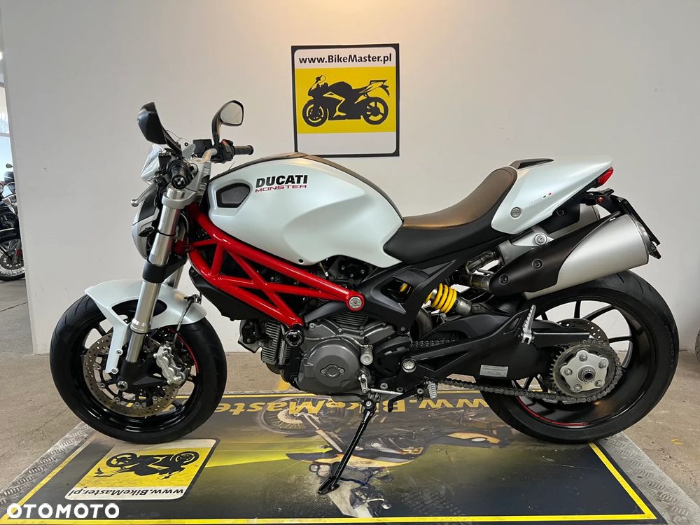 Ducati Monster - 2