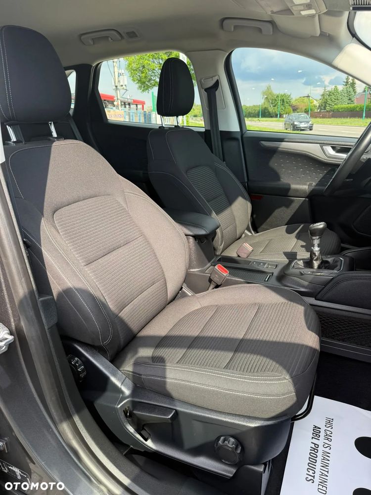Ford Kuga 2.0 TDCi 4x2 Titanium - 12