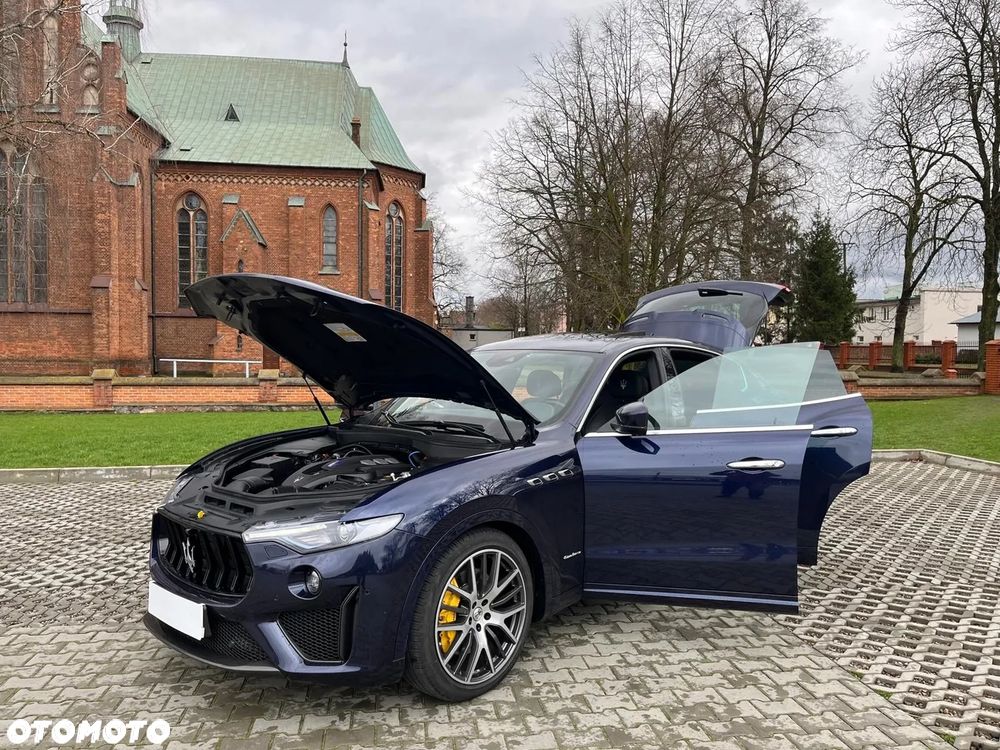 Maserati Levante S Granlusso - 16