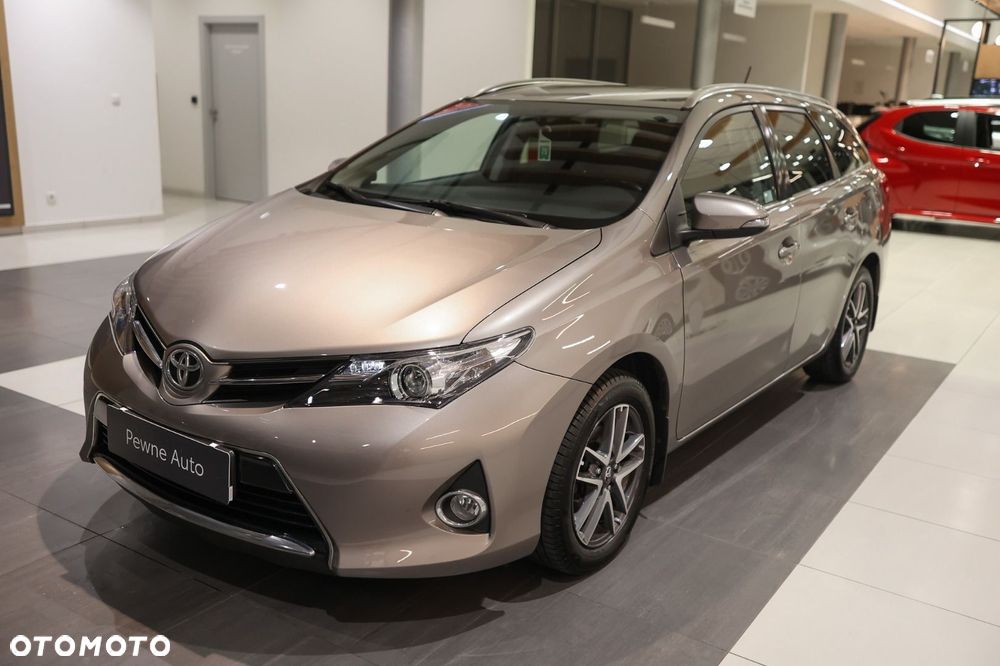 Toyota Auris - 11