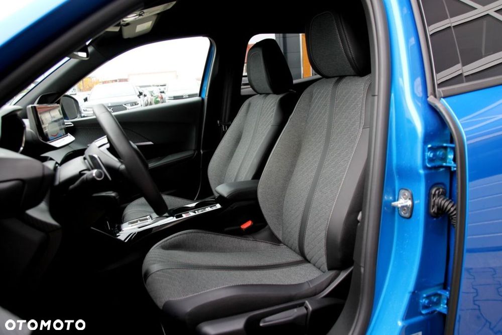 Peugeot 2008 1.2 PureTech Allure Pack S&S EAT8 - 28