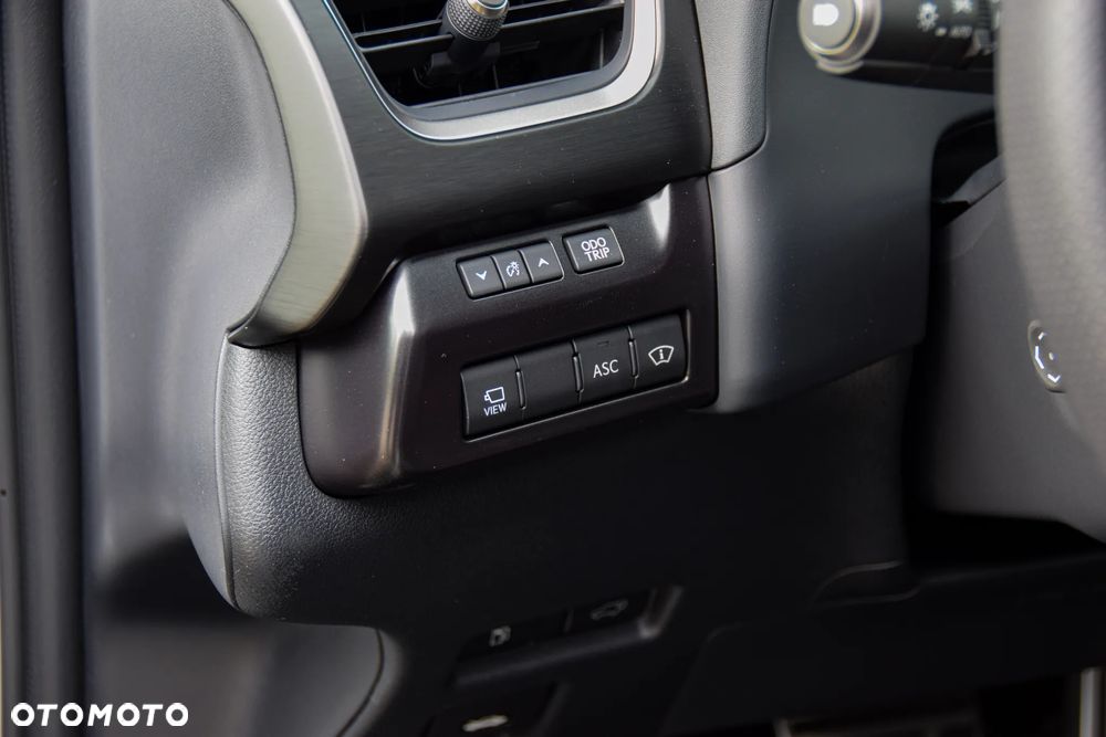 Lexus UX 300h F Sport - 15