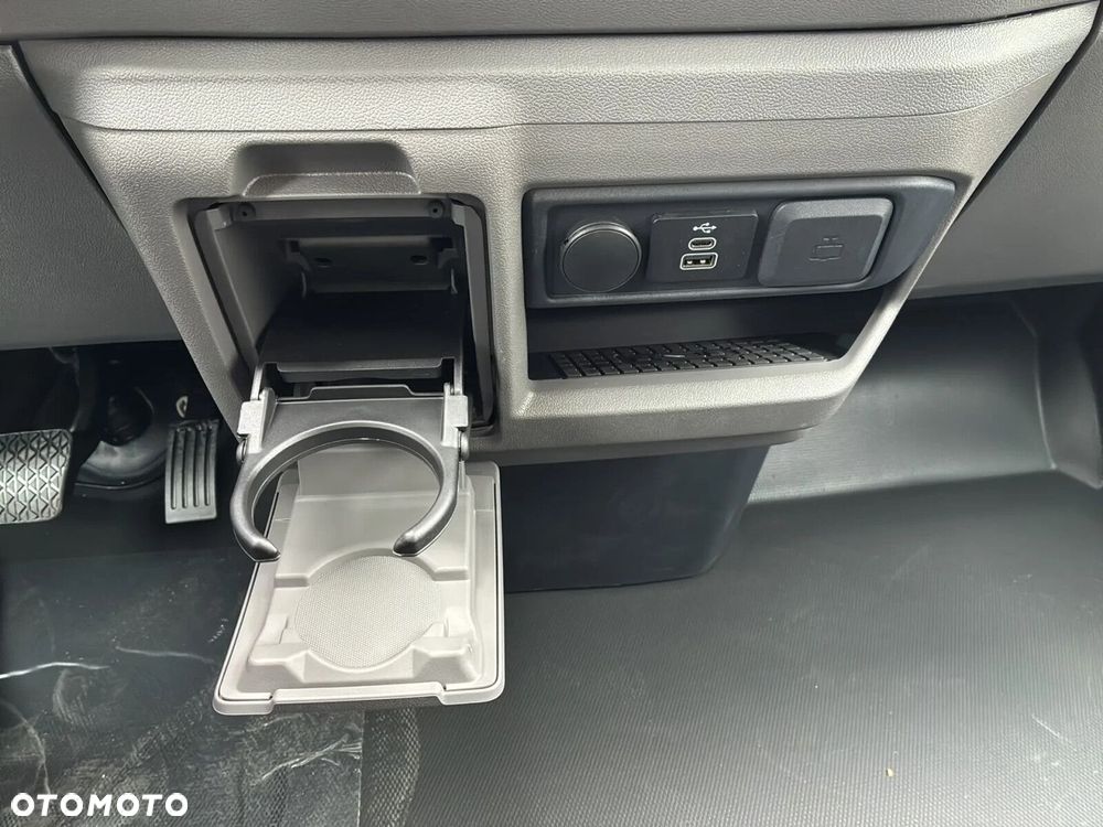 Volkswagen Transporter Kombi L2H1 M1 - 36