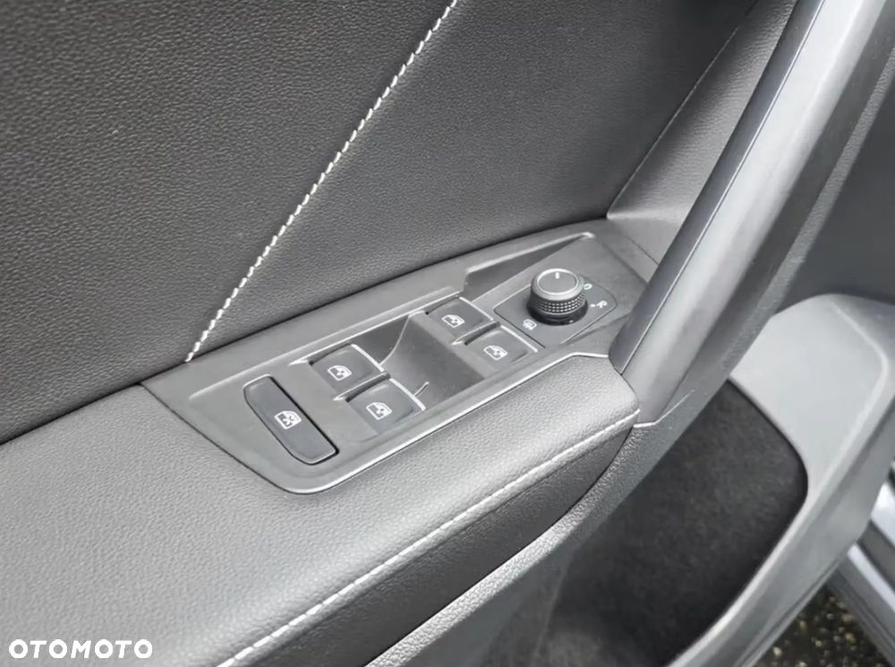 Volkswagen Tiguan - 11