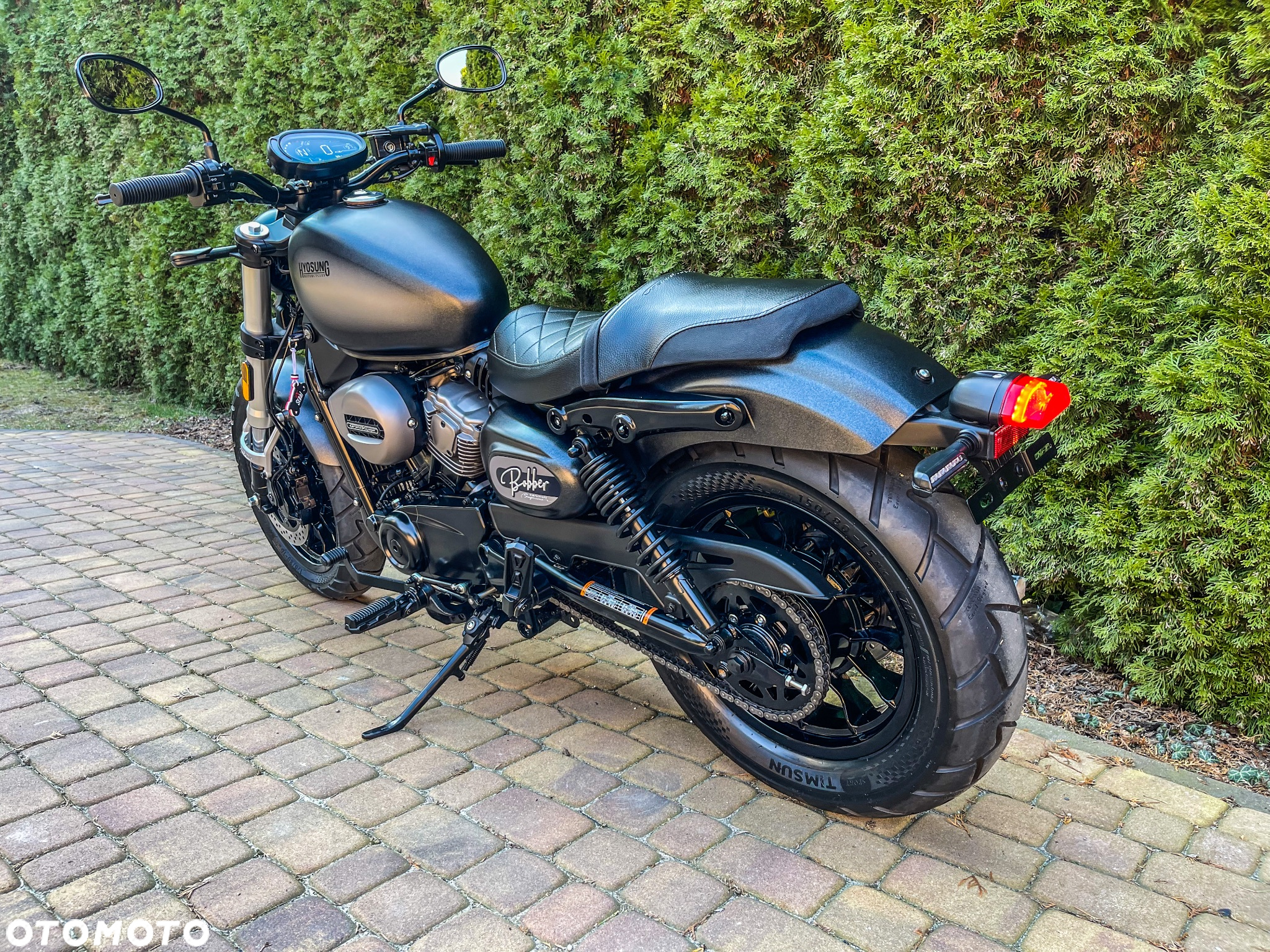 Hyosung GV - 22