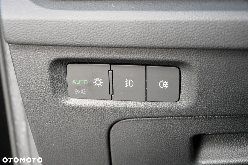 Skoda Octavia 2.0 TDI Ambition DSG - 18