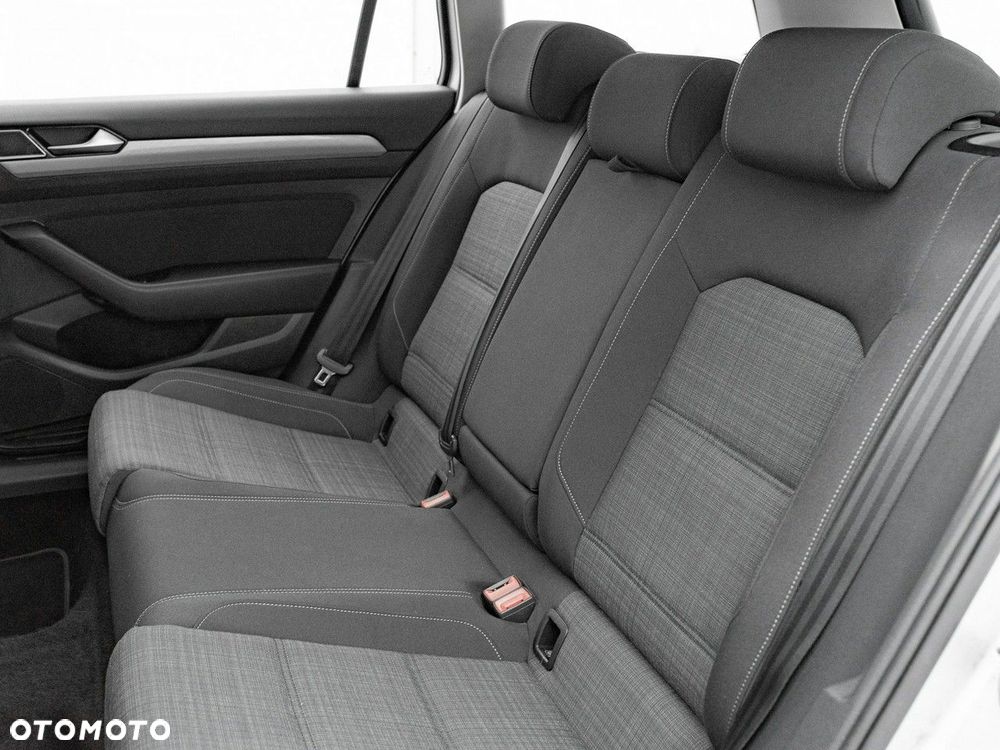 Volkswagen Passat 2.0 TSI Business DSG - 28