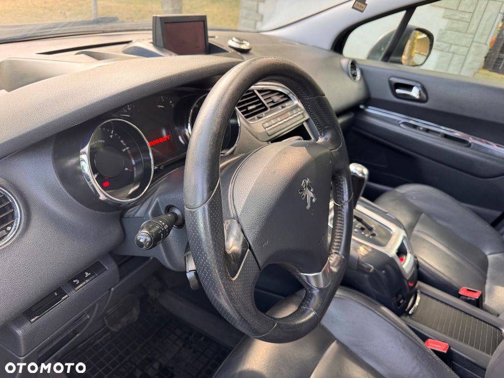 Peugeot 5008 2.0 HDi Allure 7os - 22