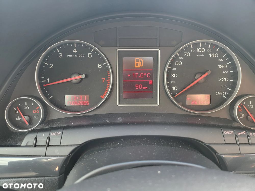 Audi A4 ver-2-0 - 24