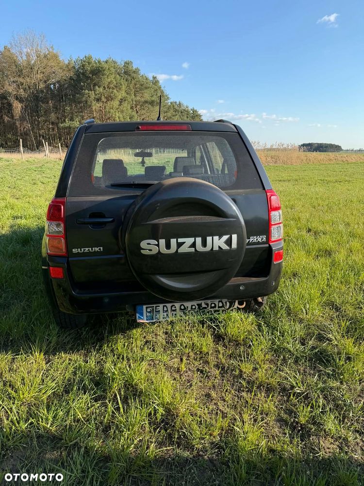 Suzuki Grand Vitara 2.0 - 5