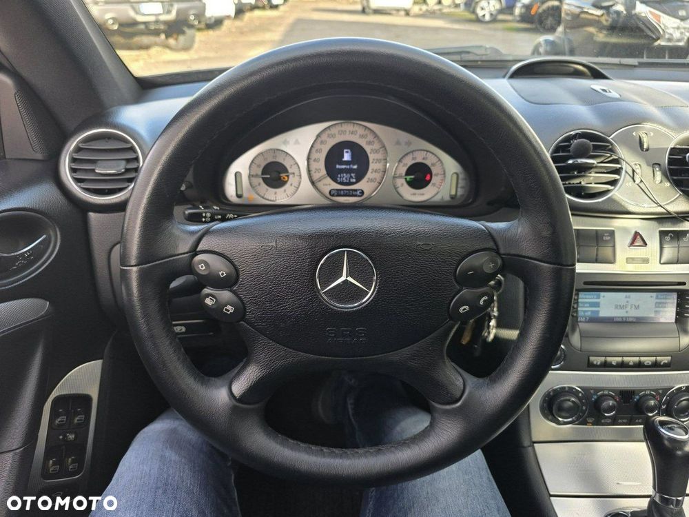 Mercedes-Benz CLK - 9