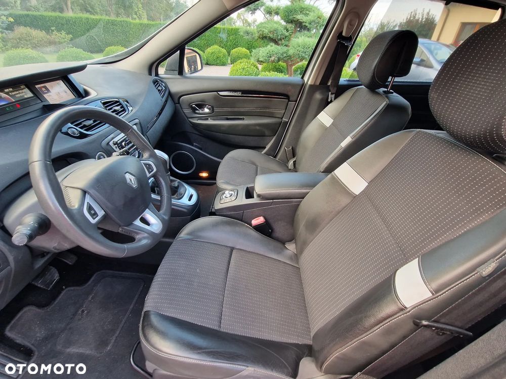 Renault Grand Scenic 2.0 16V 140 CVT Bose Edition - 7