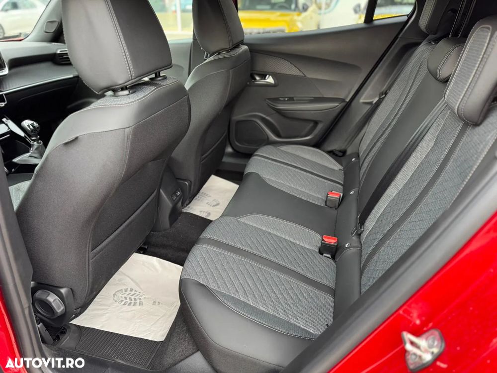 Peugeot 2008 1.2L PureTech 100 S&S BVM6 Allure - 12