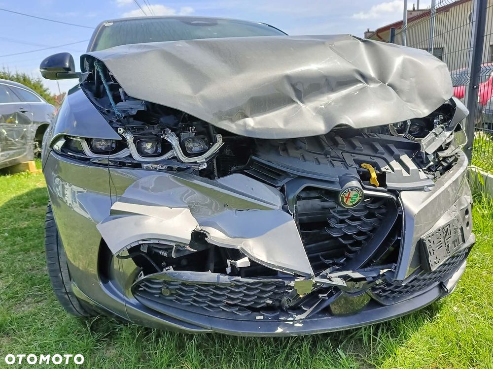 Alfa Romeo Tonale 1.5 T4 GSE mHEV Edizione Speciale DCT - 2