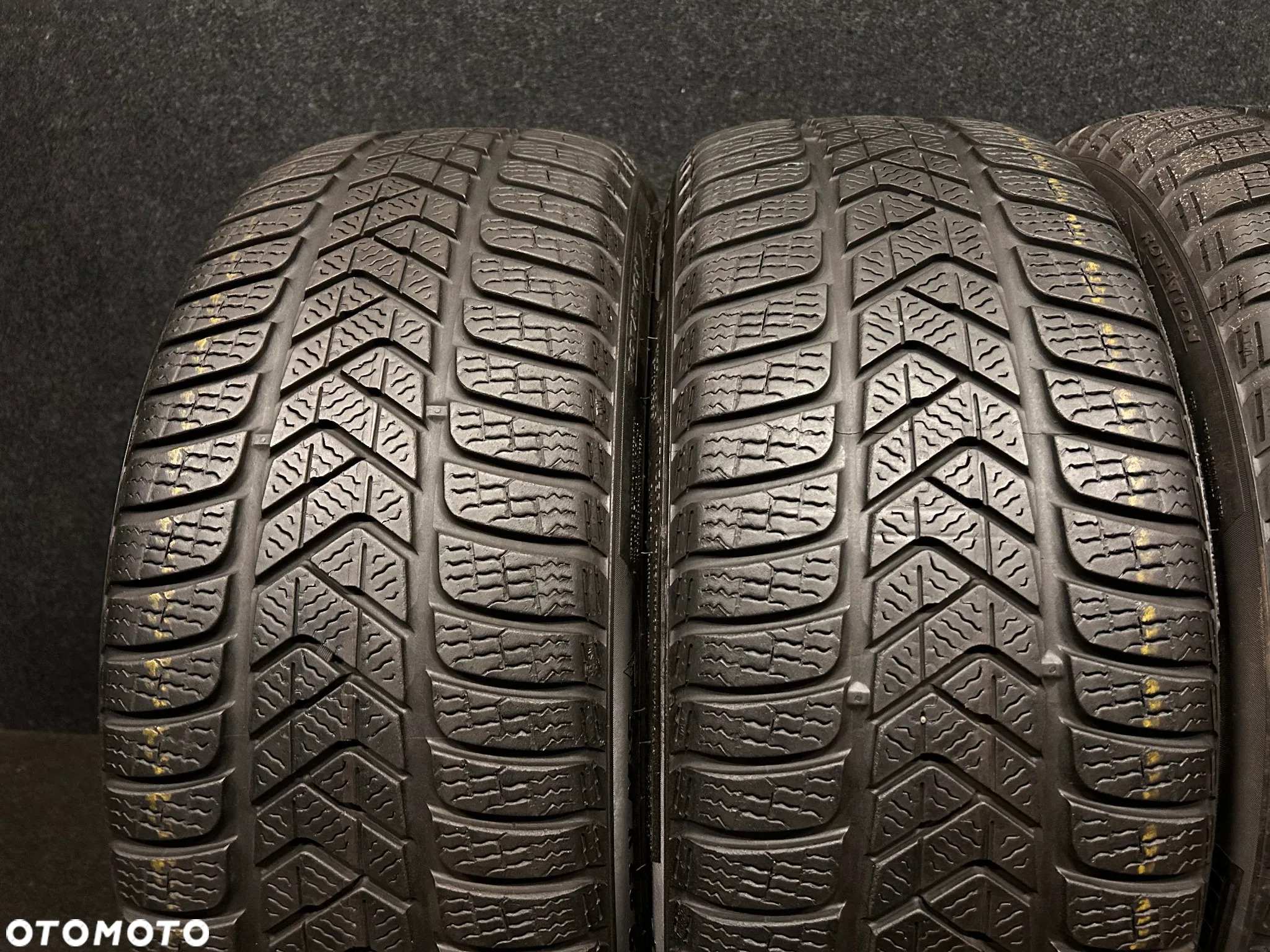 Opony zimowe Pirelli Winter SottoZero3 225/40/19 93V 4szt. - 2