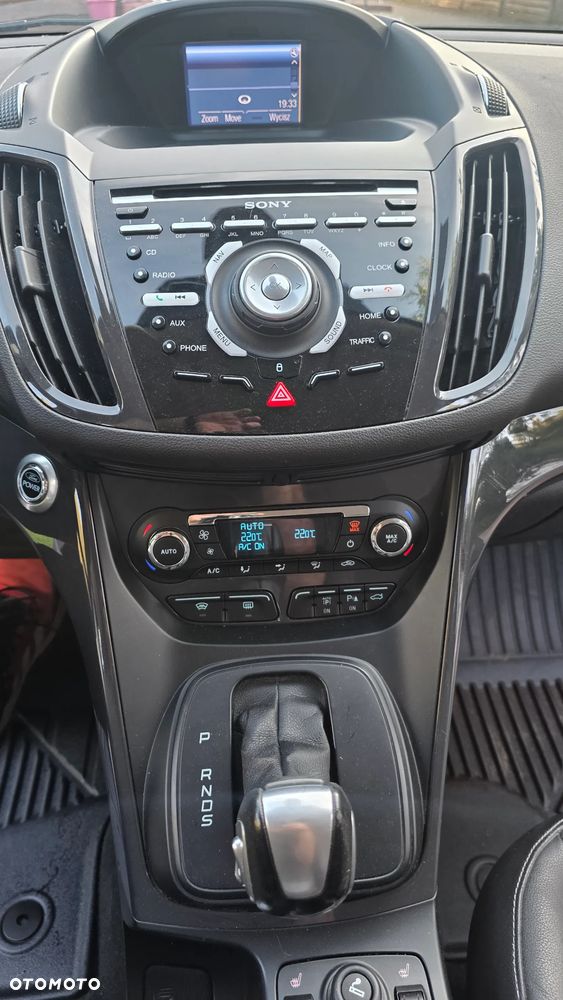 Ford Kuga 1.6 EcoBoost 4x4 Titanium - 33