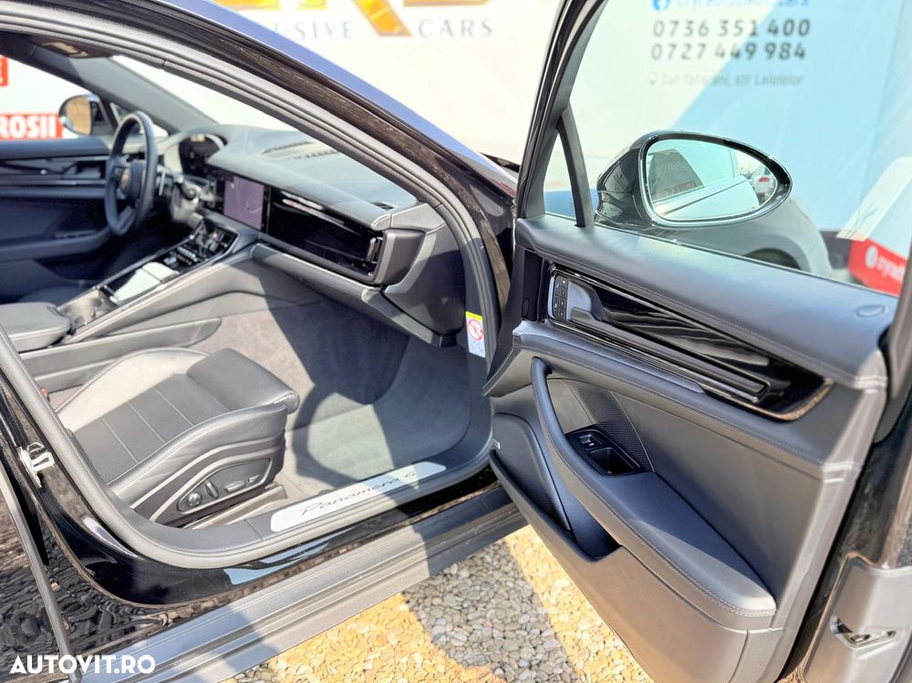 Porsche Panamera - 17