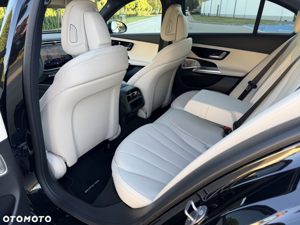 Mercedes-Benz Klasa E 220 d 4-Matic AMG - 21