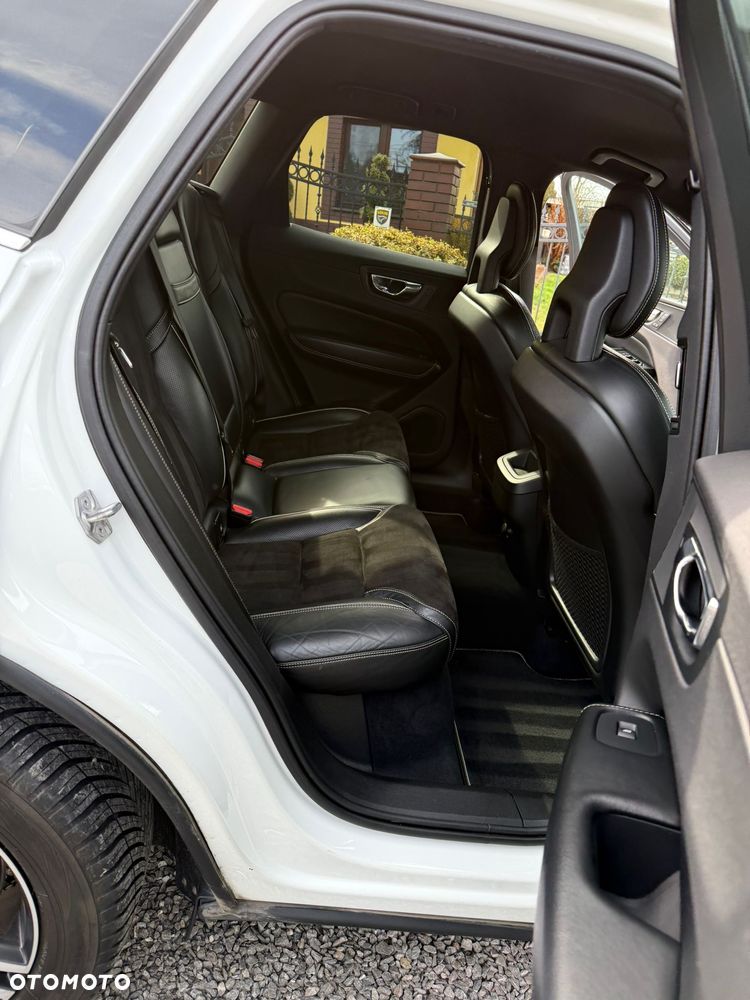 Volvo XC 60 D4 AWD R-Design - 21