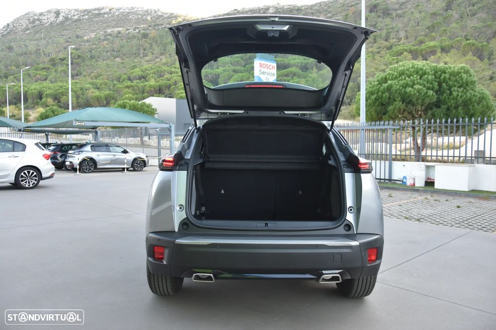 Peugeot 2008 Hybrid 136 e-DSC Style - 14