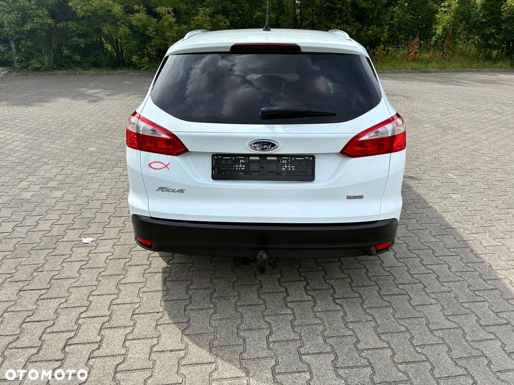 Ford Focus 1.6 TDCi DPF Start-Stopp-System SYNC Edition - 9