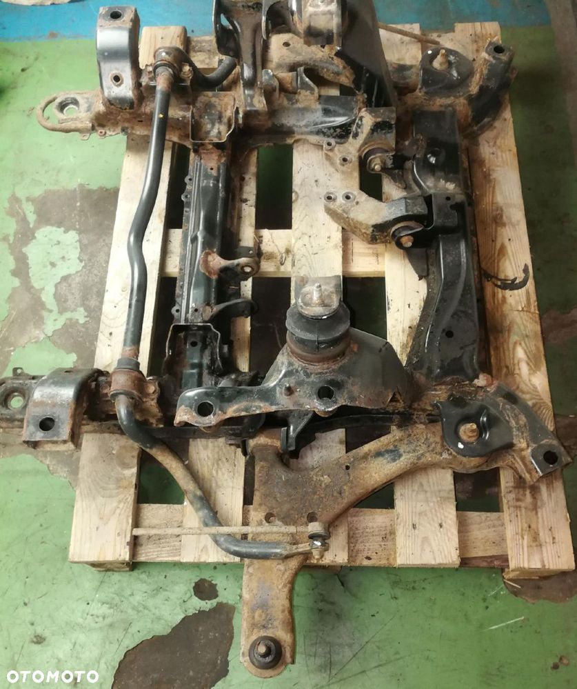 zawieszenie sanki belka przód wahacz trawers SUZUKI GRAND VITARA II 5d 05- - 4