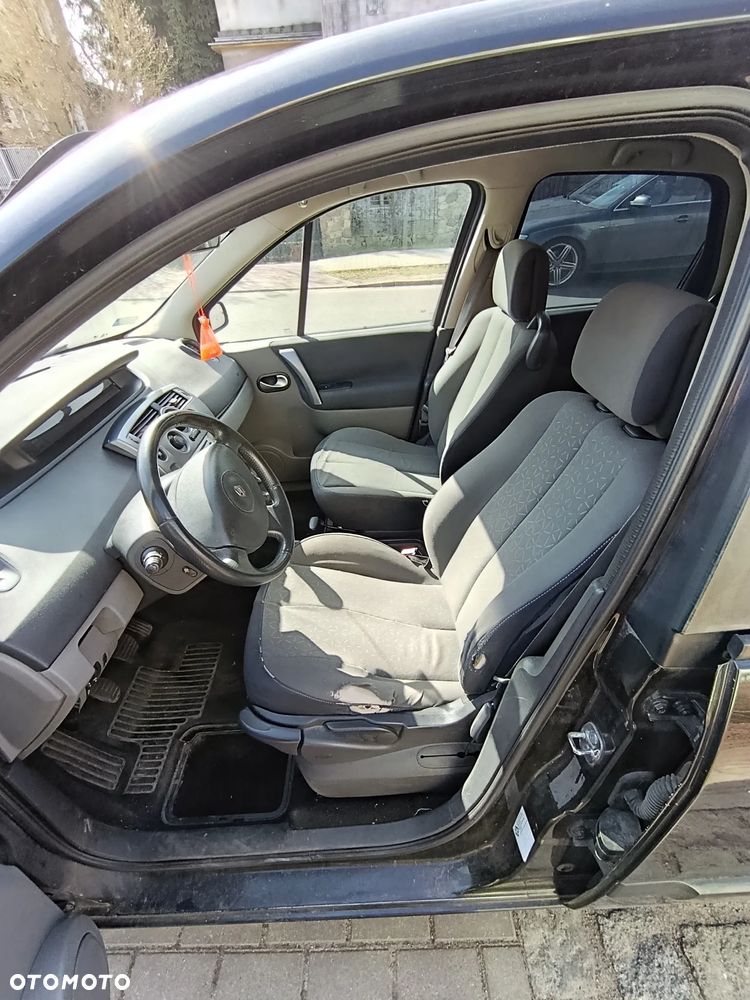 Renault Scenic 1.6 16V 110 Authentique - 10