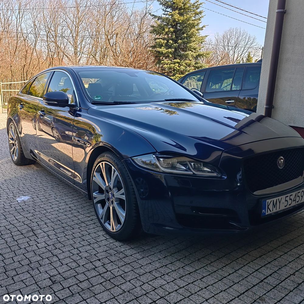 Jaguar XJ 3.0 D V6 Premium Luxury - 25