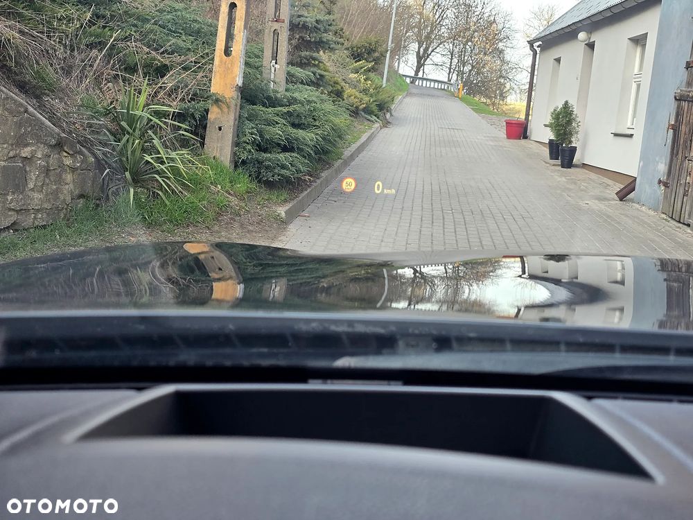 BMW Seria 7 740d xDrive - 23