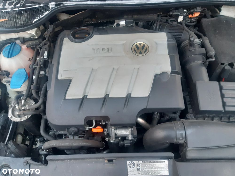 Volkswagen Scirocco 2.0 TDI - 11
