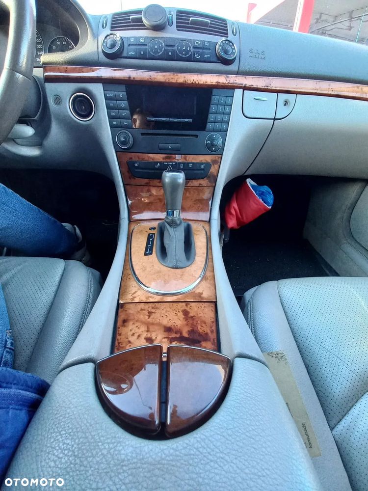 Mercedes-Benz Klasa E 200 Kompressor Automatik Elegance - 6