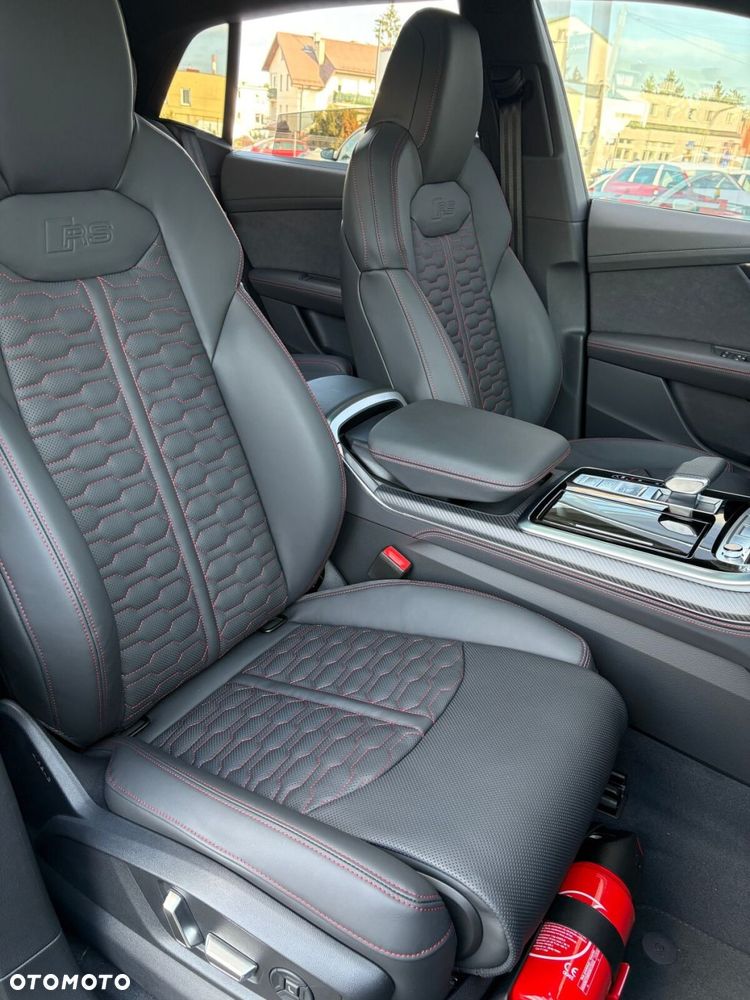 Audi RS Q8 - 23