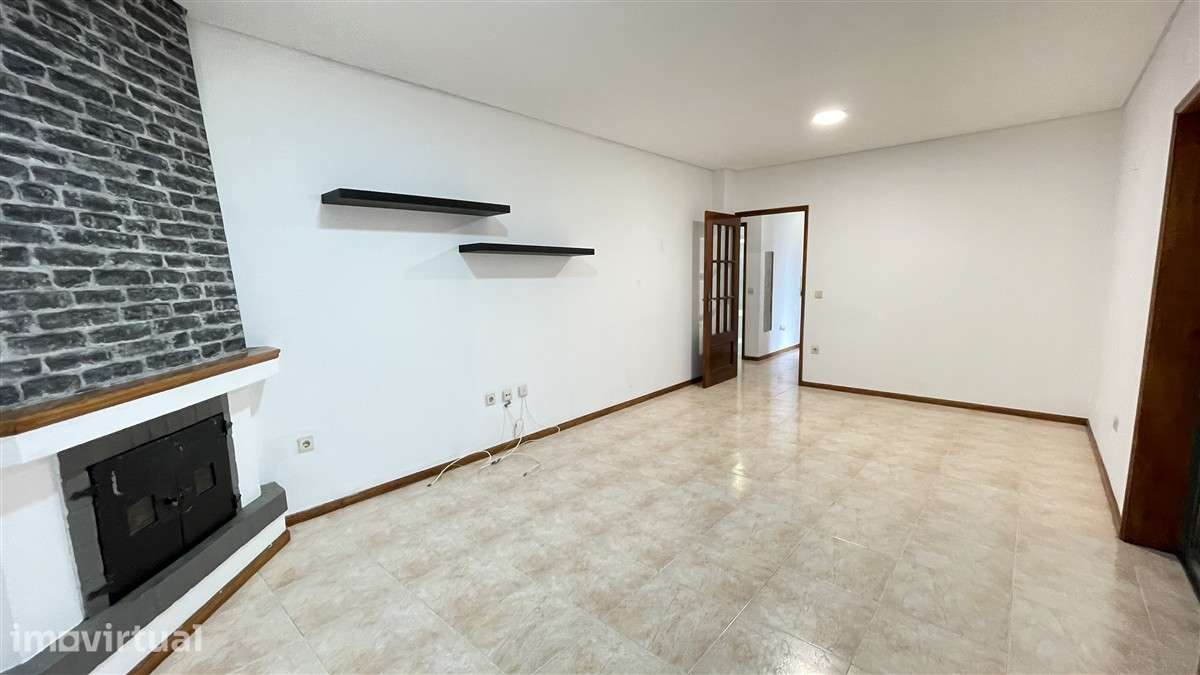 T2-Póvoa de Varzim-Garagem - Grande imagem: 2/10