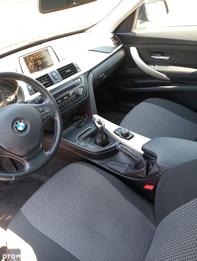BMW 3GT 318d - 17