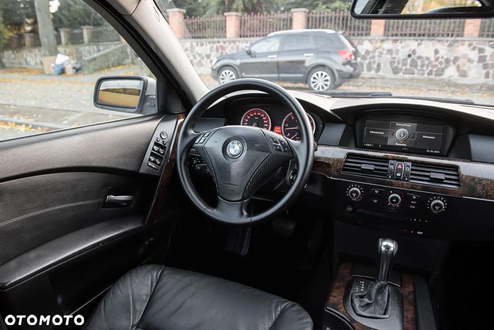 BMW Seria 5 - 24